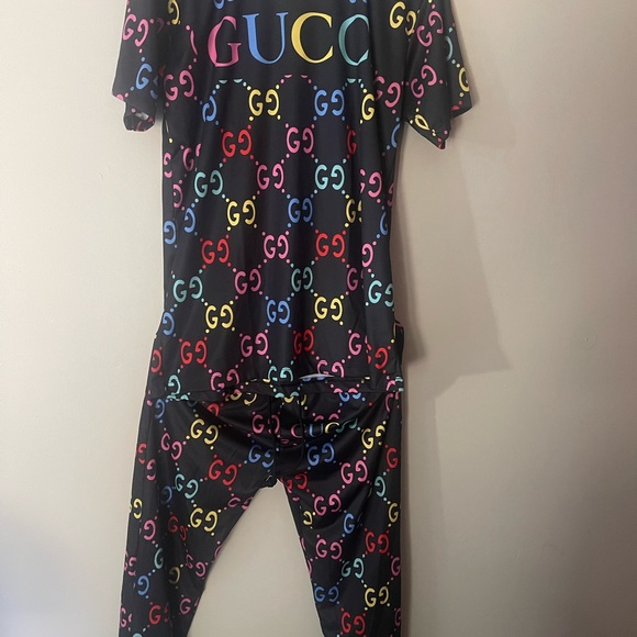 Size free size and I wear the small and medium - Picture 4 of 10